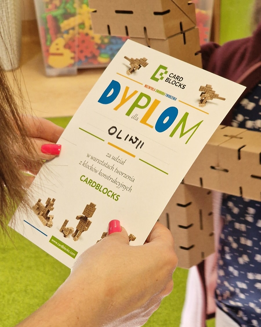 Warsztaty dla szkół, przedszkoli, na półkolonie - z klockami Cardblocks lub z drewnem osikowym 